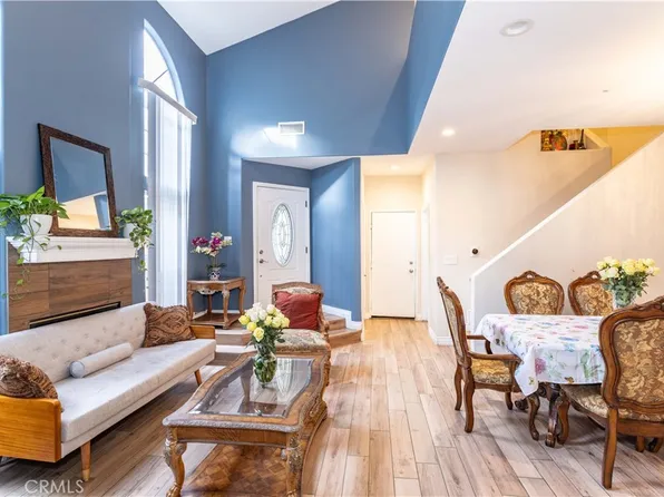 9146 Lemona Ave Unit 105, North Hills, CA 91343