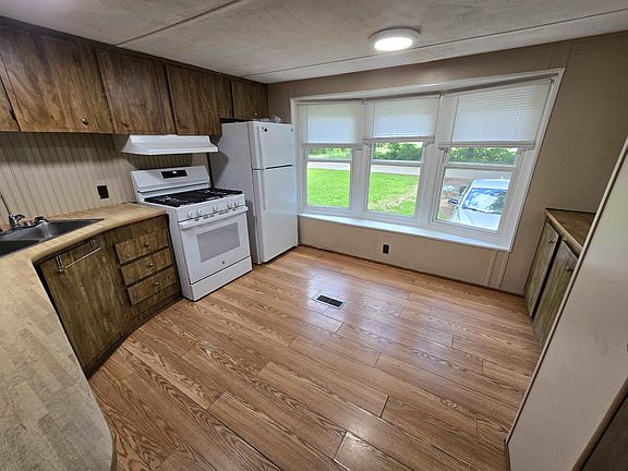 3rd image of W5120 Shady Ln