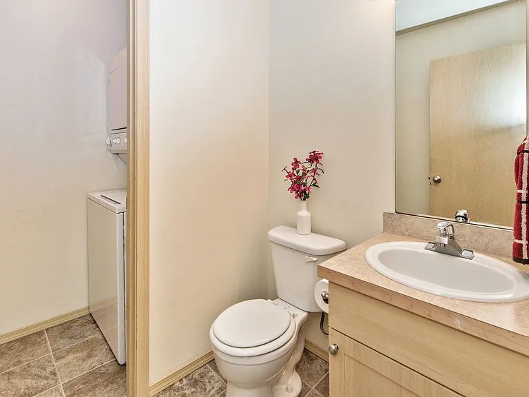 6623 S Proctor St #6623A — Photo 8