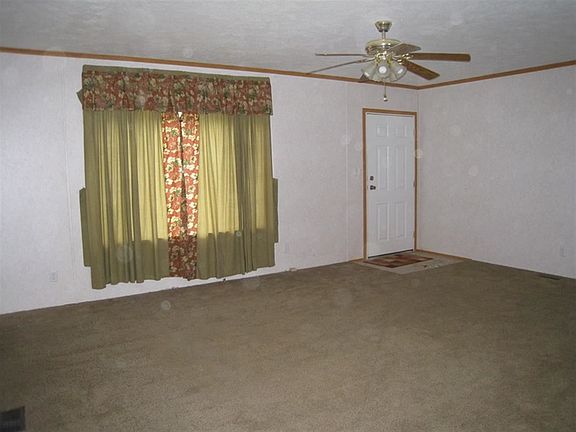 5th image of 393 Busted Rock Rd