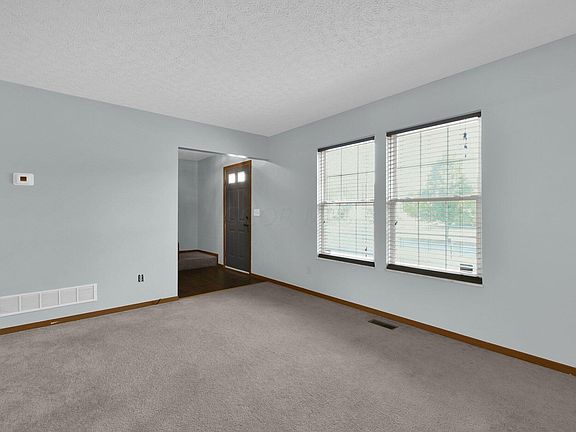 5th image of 3289 Draycott Ct