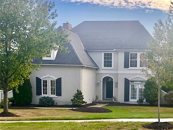 2nd image of 475 Castle Pines Dr