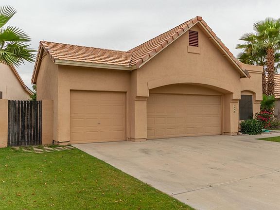 Three car garage