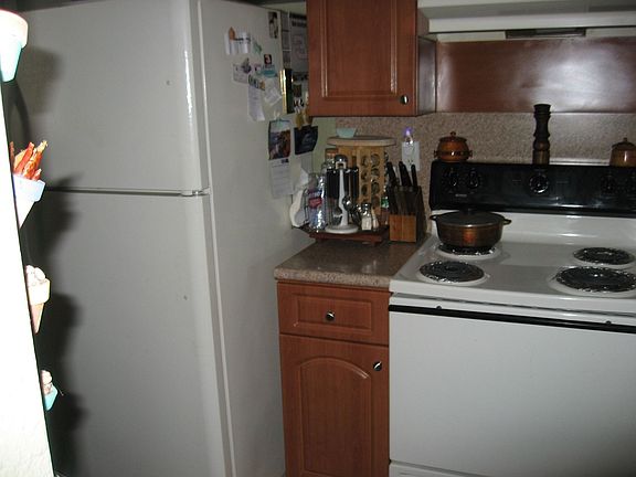 4th image of 17600 NW 73rd Ave APT 103