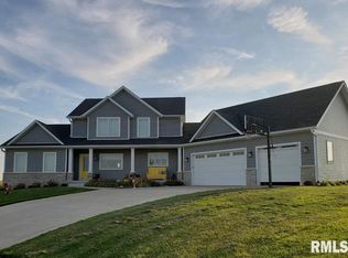 2026 Marshall Rd, Eureka, IL 61530