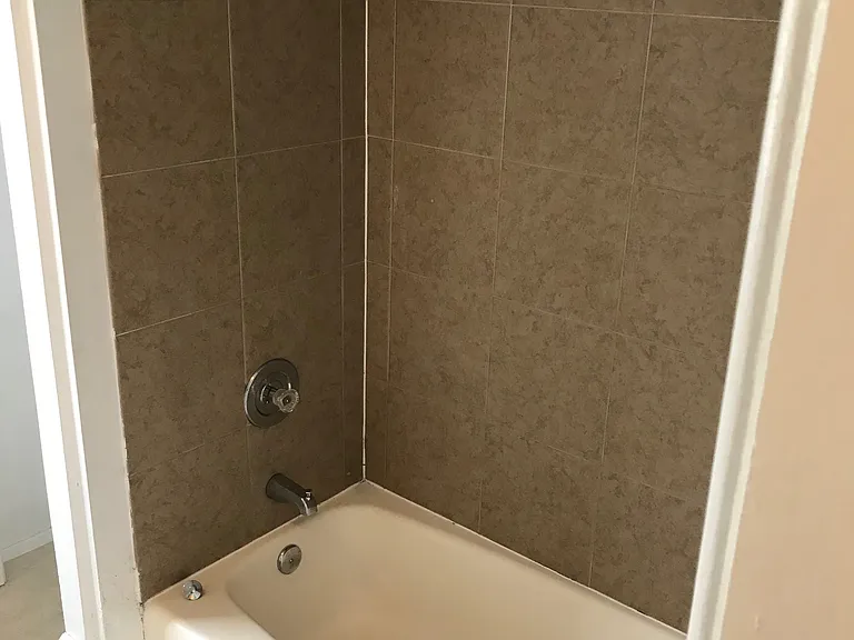 449 Reinhard Ave #449 — Photo 8