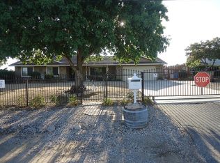 9002 Grapefruit Ave, Hesperia, CA 92345
