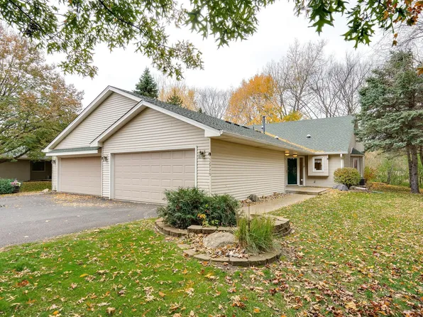 12770 Falcon Ct N, White Bear Lake, MN 55110