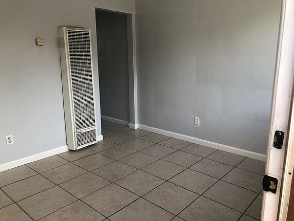 2nd image of 4785 Lantana Dr