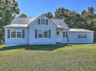 6765 Warrensburg Rd, Mosheim, TN 37818