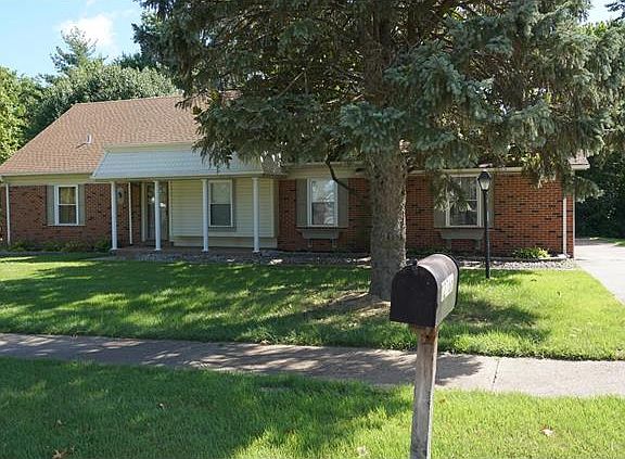 3rd image of 12766 Merribrook Dr