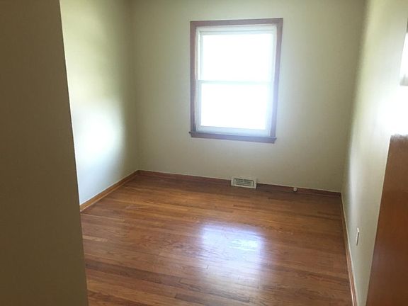 5th image of 13801 Royal Blvd