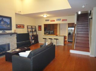 2040 N Lincoln Ave #C-132, Chicago, IL 60614