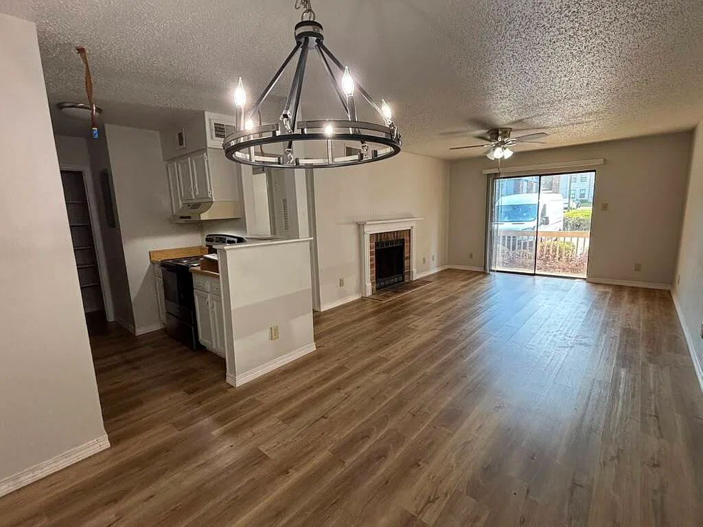 1250 Henckley Ave — Photo 4