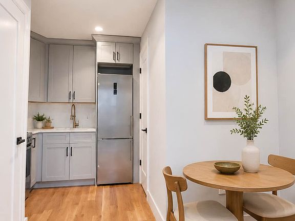 2nd image of 491 Tompkins Ave APT 2F