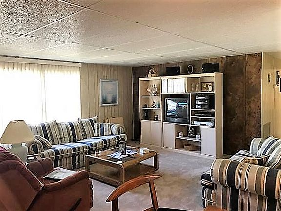 Spacious Living Room