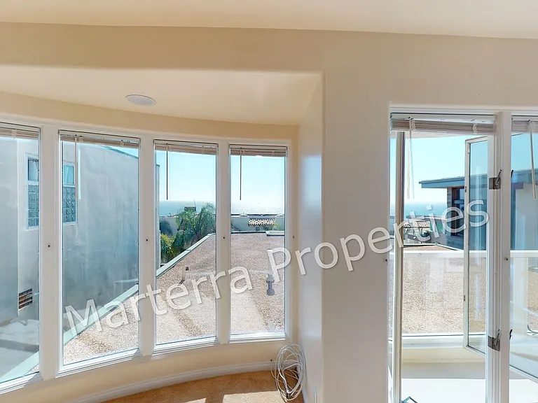 3604 Manhattan Ave — Photo 6