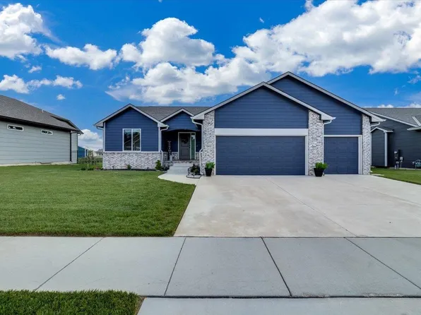 10913 W Cedar Ln, Maize, KS 67101