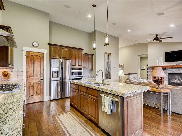 10223 N Rustler Ct — Photo 11
