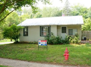 416 Woodworth St, Leslie, MI