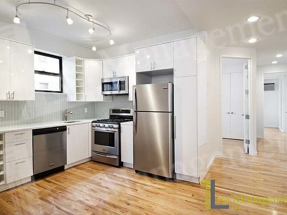 4th image of 321 E 69th St #7