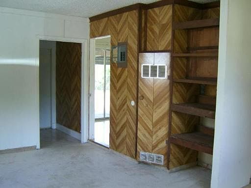 4th image of 4706 CASTLE ROSE DR
