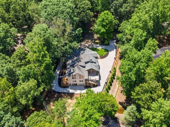4039 Tall Pine Dr, Marietta, GA 30062