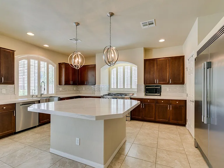 9766 Cadence Creek Ct — Photo 32