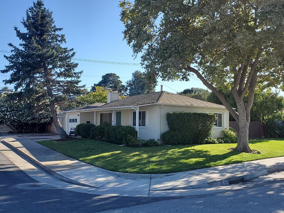 2nd image of 4004 Gillis Dr