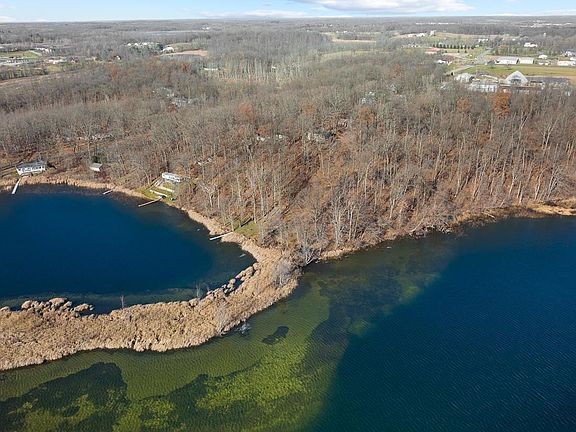 4th image of 155 Ln 205 Fox Lk