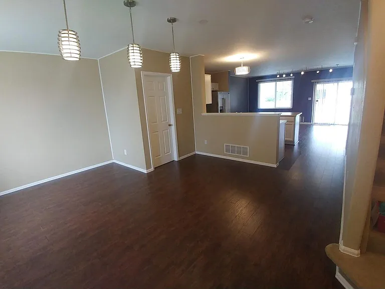 6262 Poudre Way — Photo 3