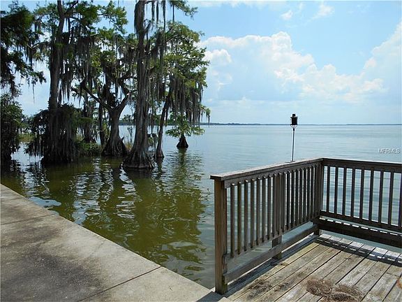 4th image of 1101 Northshore Dr