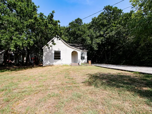 2616 N Elm St, Denton, TX 76201