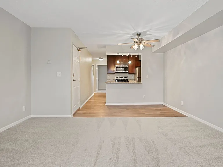 Waterford Place Townhomes — Photo 32