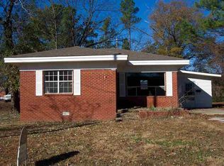 525 S Main St, Newark, AR 72562