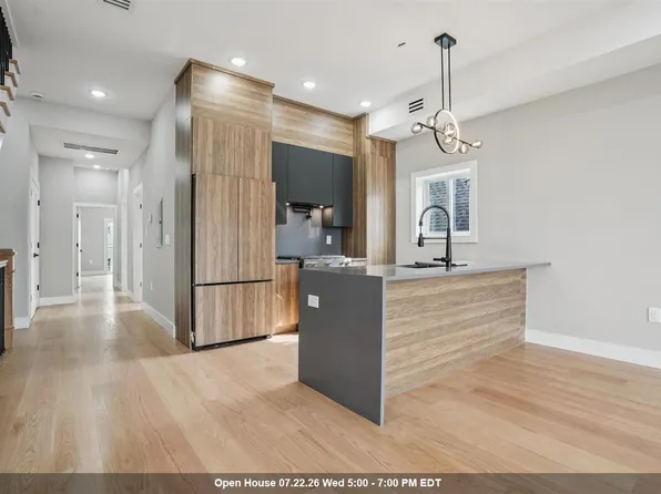 68 Thorne St #2, Jersey City, NJ 07307