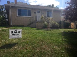 8th St, Irwin, PA 15642