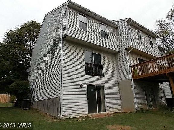 2nd image of 13 Cherry Manor Ct