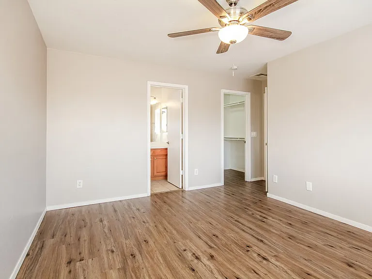 14841 W Redfield Rd — Photo 8