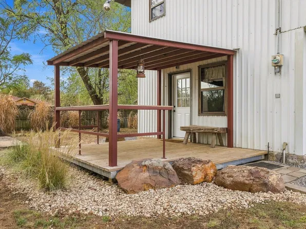351 County Road 2274, Telephone, TX 75488