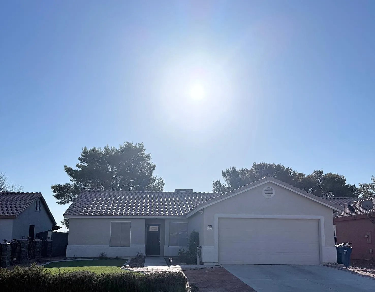 3 bed, 1348 sqft, $2,250 — Photo 1