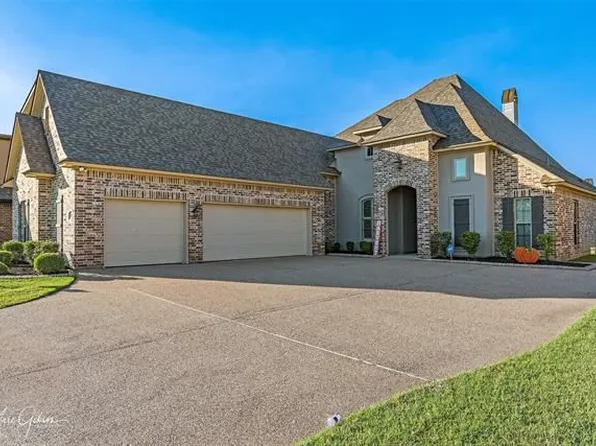 694 Dumaine Dr, Bossier City, LA 71111