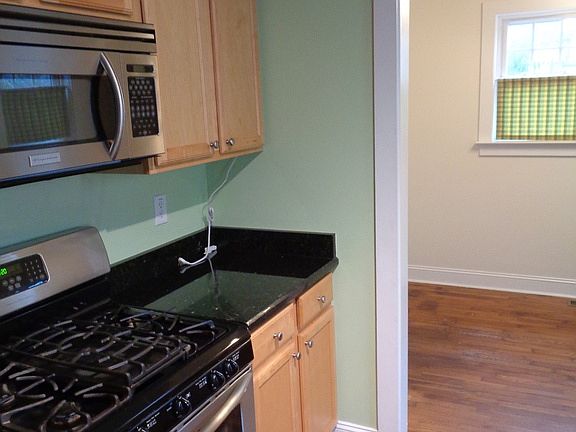 5th image of 1408 Shawnee St