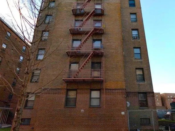 86-25 Dongan Ave #1B, Elmhurst, NY 11373
