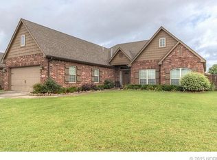 2904 W Mobile Pl, Broken Arrow, OK 74011
