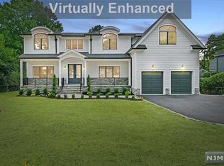 294 N Farview Ave, Paramus, NJ 07652