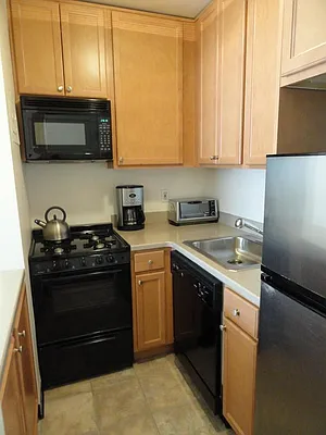 Sold by Real Direct | media 19