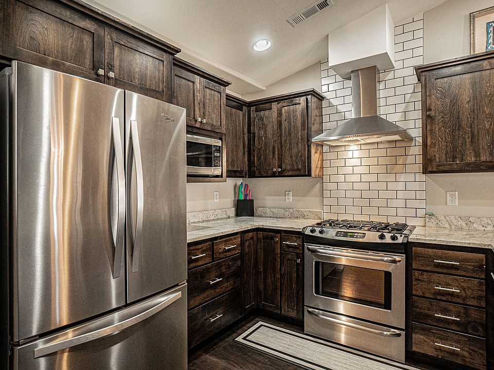 1st image of 583 Plum Ridge Ct