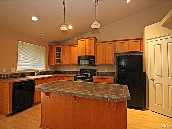 5th image of 17016 140th Ave E
