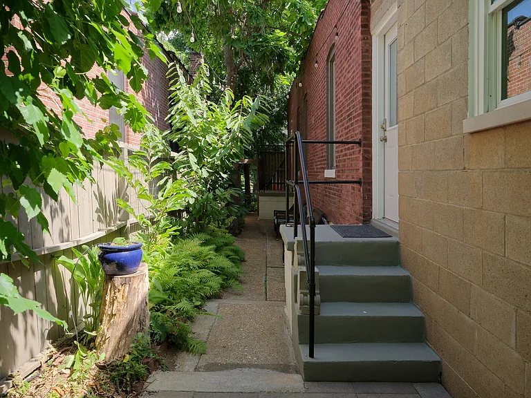 McDonald Ave — Photo 22